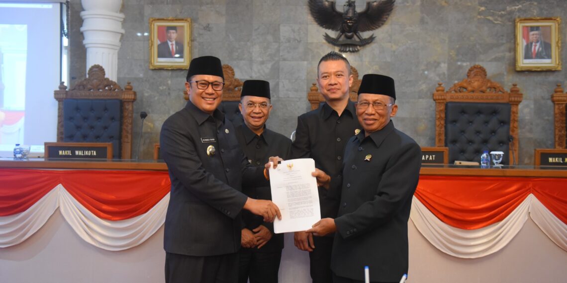 Pemandangan Fraksi Atas Penjelasan Wali Kota Sukabumi Terhadap Raperda Pajak dan Retribusi Daerah
