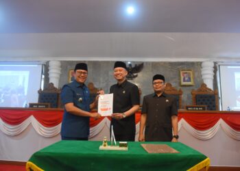 Rapat Paripurna Penjelasan Wali Kota Terhadap Pajak Daerah dan Retribusi Daerah Sukabumi