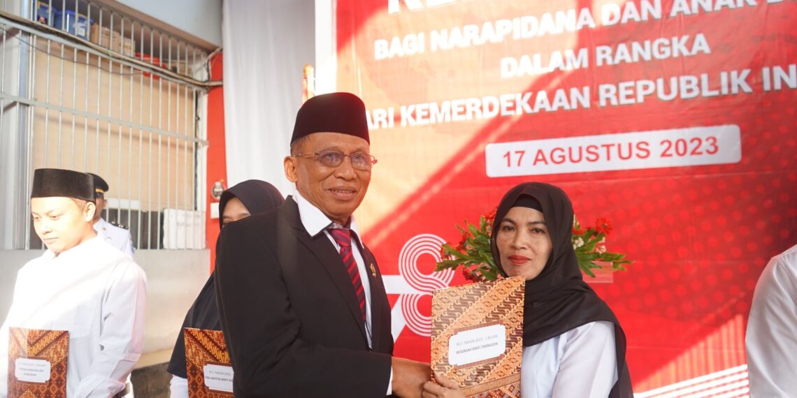 Ketua DPRD Kota Sukabumi Hadiri Remisi 366 Warga Binaan Lapas II B Kota Sukabumi