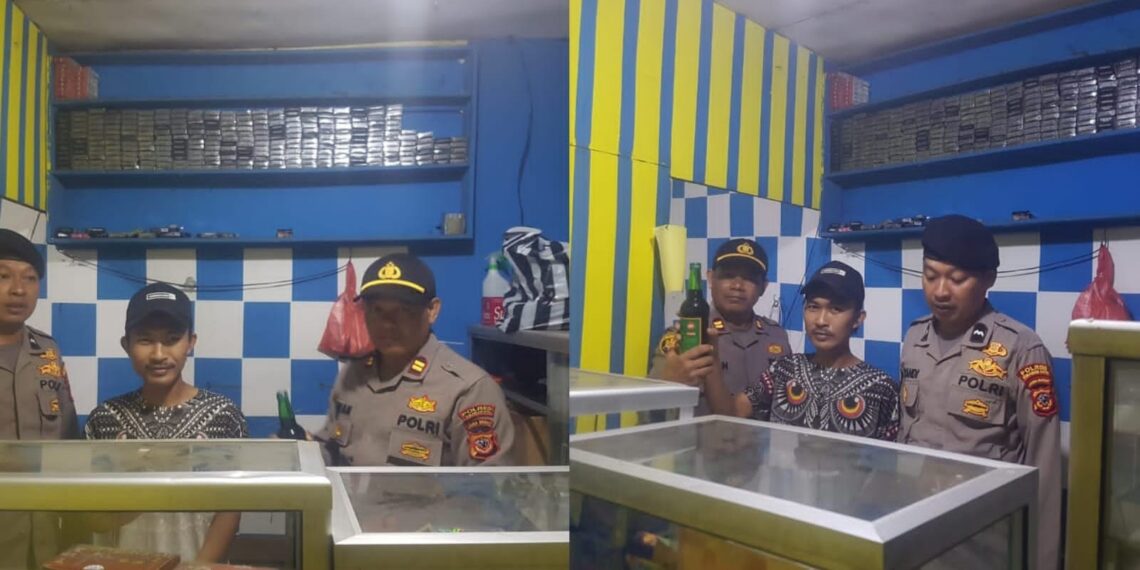 Cegah Peredaran Miras, Polisi Polsek Sukalarang Gencarkan Patroli KRYD Razia Miras Ke Kios Jamu