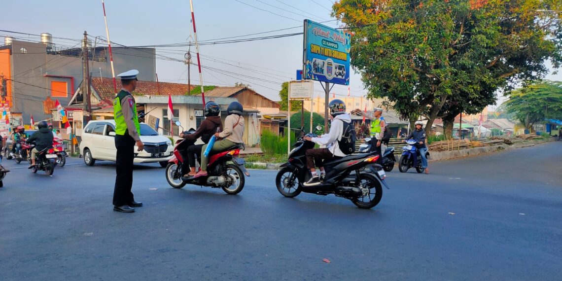 Bentuk Pelayanan kepada Masyarakat guna terciptanya Kamseltibcar Lantas