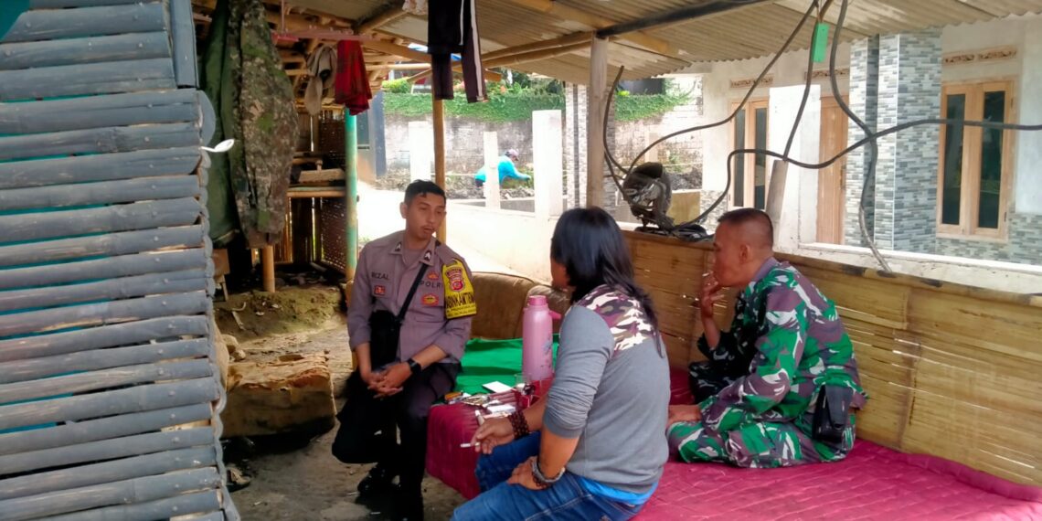 Wujudkan Sinergitas, Bhabinkamtibmas dan Babinsa Berbagi Kasih Dengan Warga Binaan