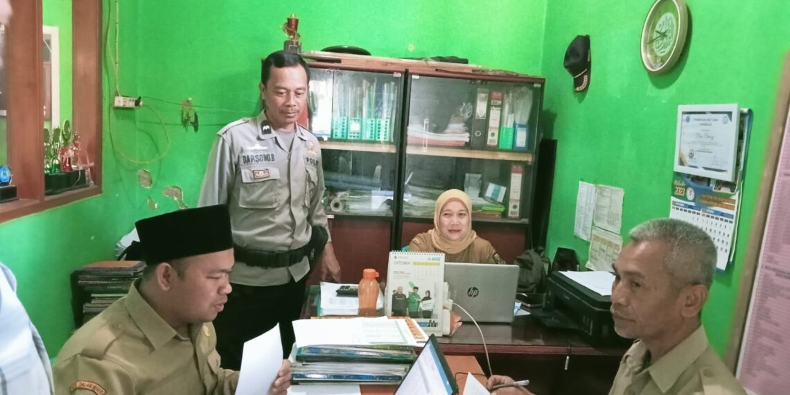 Polsek Cireunghas Laksanakan Sambang Dan Silaturahmi Kepada Sekdes Bencoy