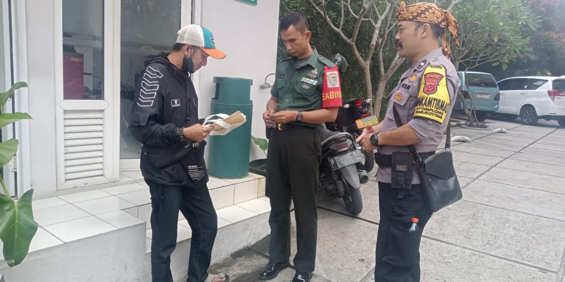 Datangi Warga Langsung, Babinkamtibmas Berikan Himbauan Gukamtibmas
