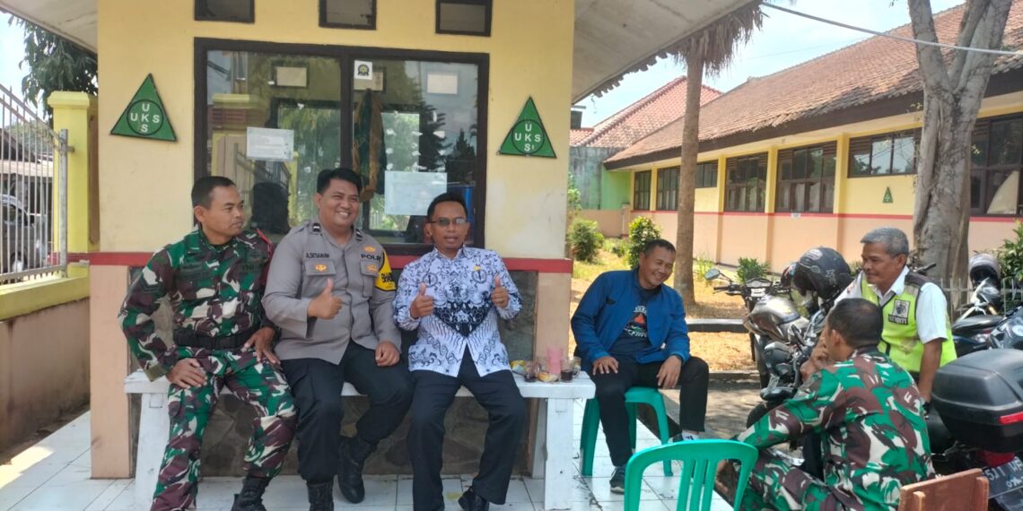Antisipasi Maraknya Tawuran Pelajar Bhabinkamtibmas Lakukan Sambang Kepada Guru