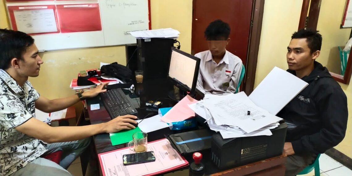 Polsek Kebonpedes Sukabumi Amankan 9 Oknum Pelajar, Diduga Terlibat Aksi Penganiayaan Menggunakan Sajam