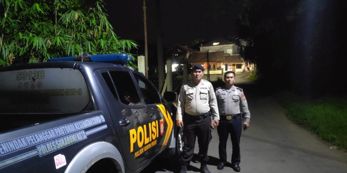 Polsek Kebon Pedes Patroli Malam Hari Cegah Gukamtibmas di Perkampungan Kecamatan Kebon Pedes