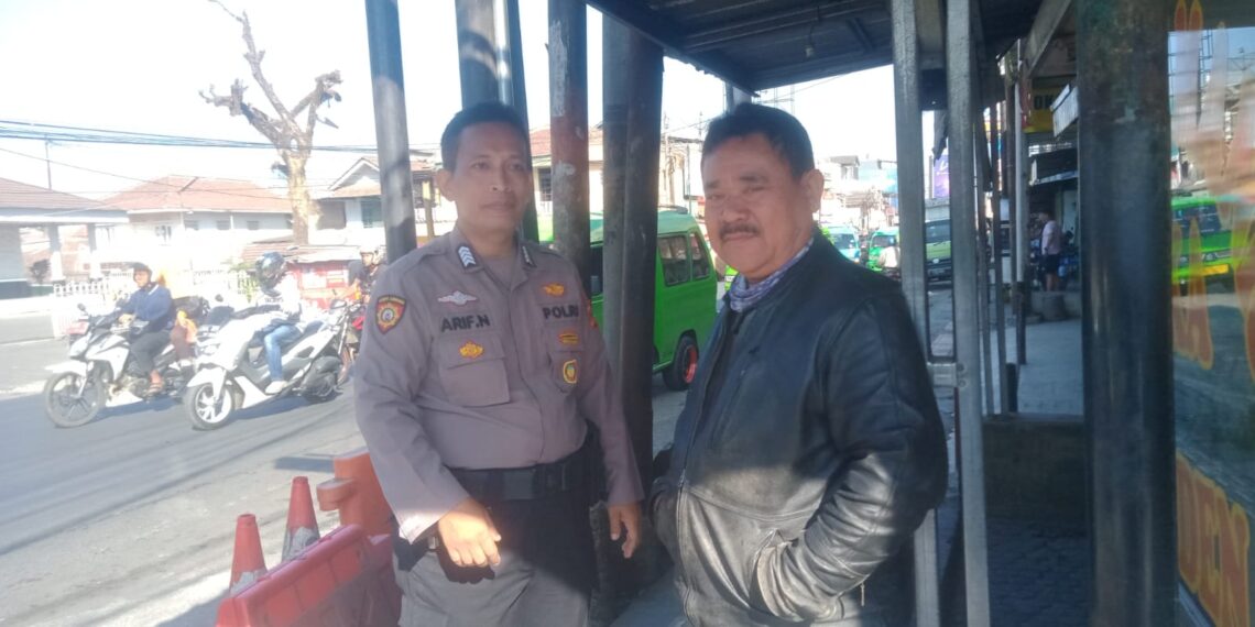 Personil Unit Samapta Polsek Cisaat berikan Himbauan Kamtibmas