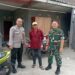 Ciptakan rasa aman, Babinsa Dan Bhabinkamtibmas Polsek Cisaat Kompak sambangi warga