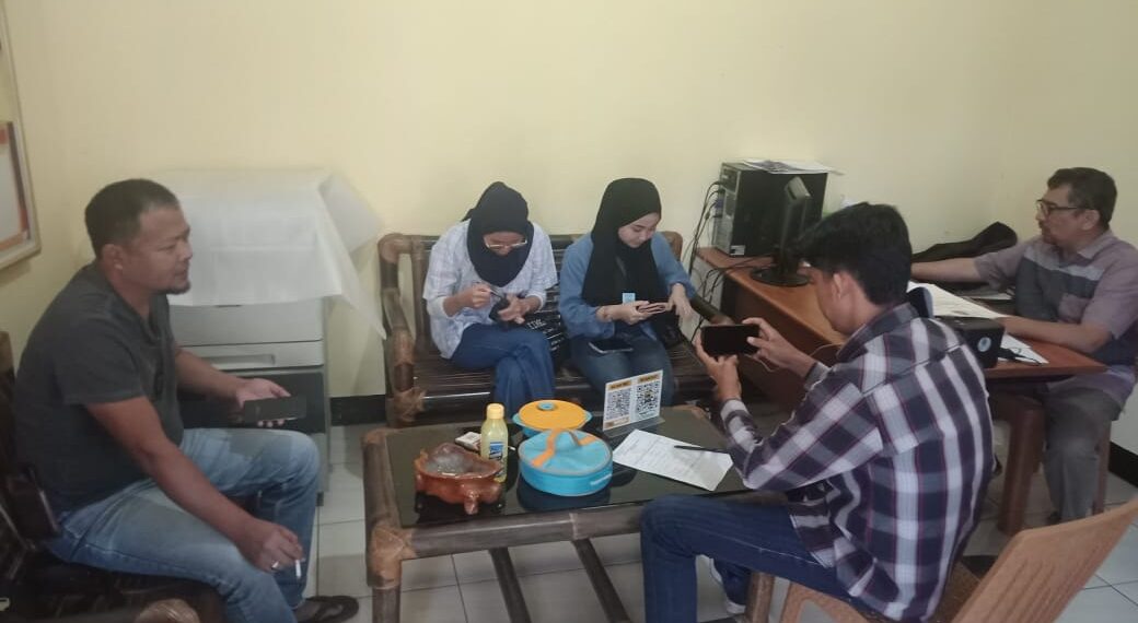 Polsek Cibeureum Bemberikan pelayanan terhadap masyarakat yang akan membuat SKCK dan Surat kehilangan