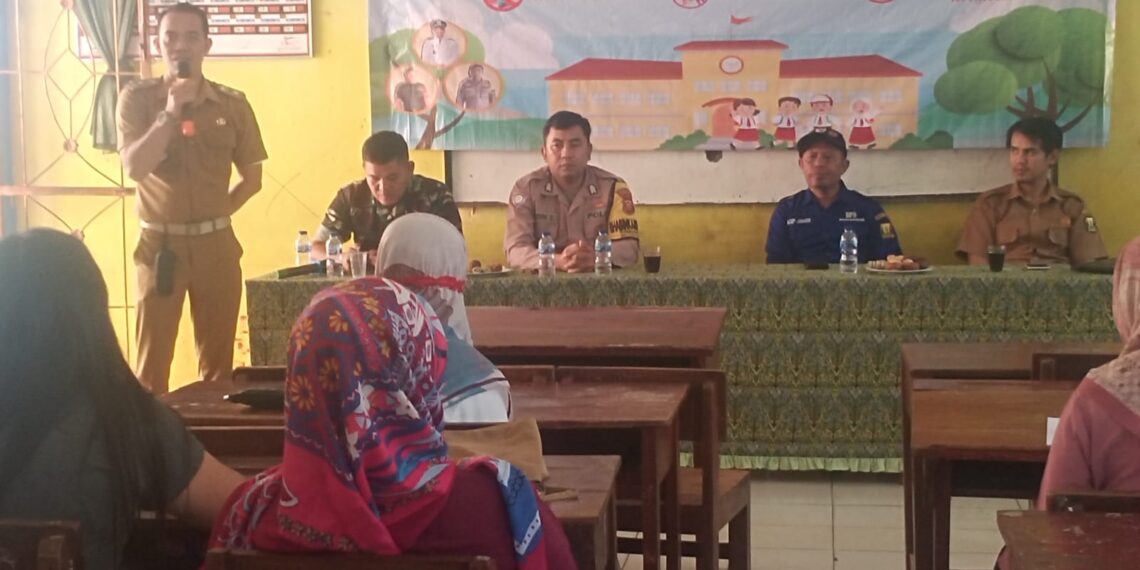 BHABINKAMTIBMAS DESA PARUNGSEAH MEMBERIKAN SOSIALISASI KE SDN 2 PARUNHSEAH