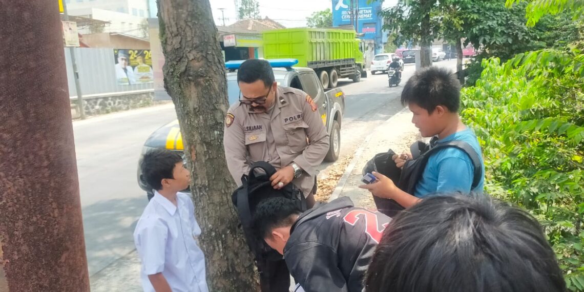 Antisipasi Tawuran Antar Pelajar,Polisi Melakukan Himbauan Kepada Para Pelajar