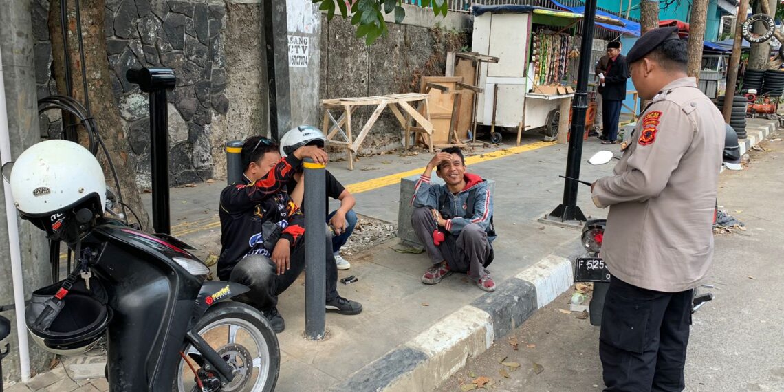 Unit Samapta Polsek Gunungpuyuh Melaksanakan giat Patroli dialogis secara rutin