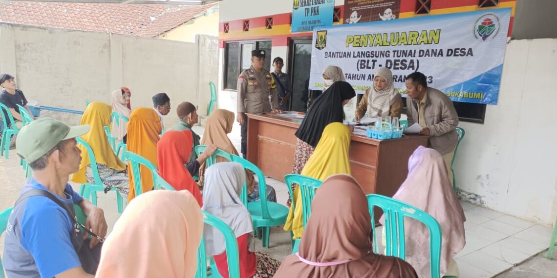 Monitoring Penyaluran BLT-DD Bhabinkamtibmas Polsek Cireunghas