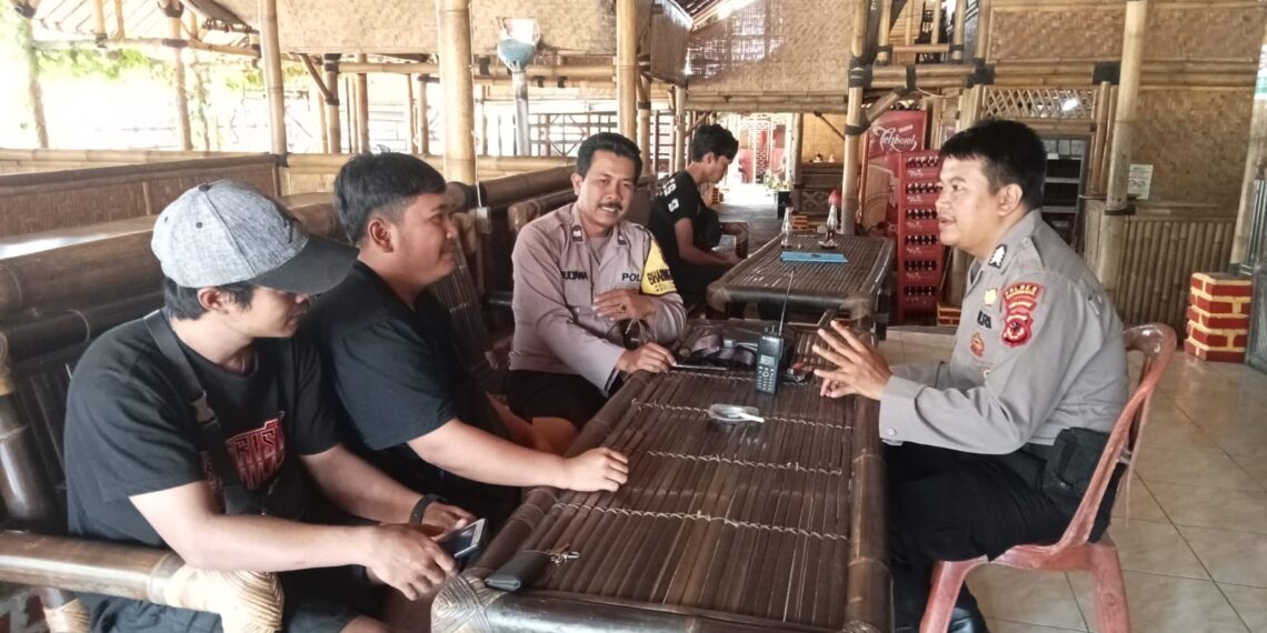 Patroli Dialogis QR 5307B dan Bhabinkamtibmas  antisipasi gangguan Kamtibmas, kriminalitas di Wilayah Hukum Polsek Lembursitu