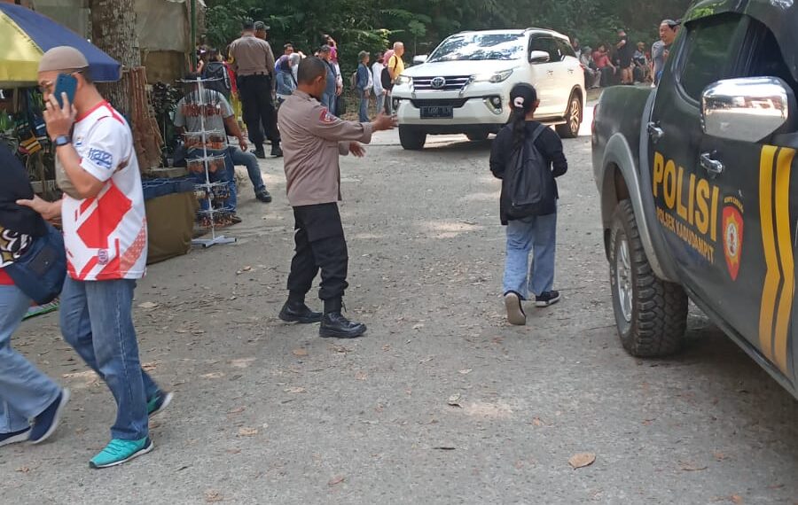 Patroli di tempat wisata situgunung berikan pelayanan kepada pengunjung dan Antisipasi kriminalitas