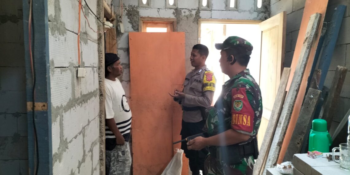 Sinirgitas TNI-POLRI Bhabinkamtibmas bersama Babinsa Kelurahan Tipar Sambang Warga Binaan.