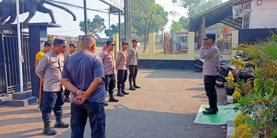 Gelar Apel Pagi Polsek Citamiang Sebagai Bentuk Kedisiplinan.
