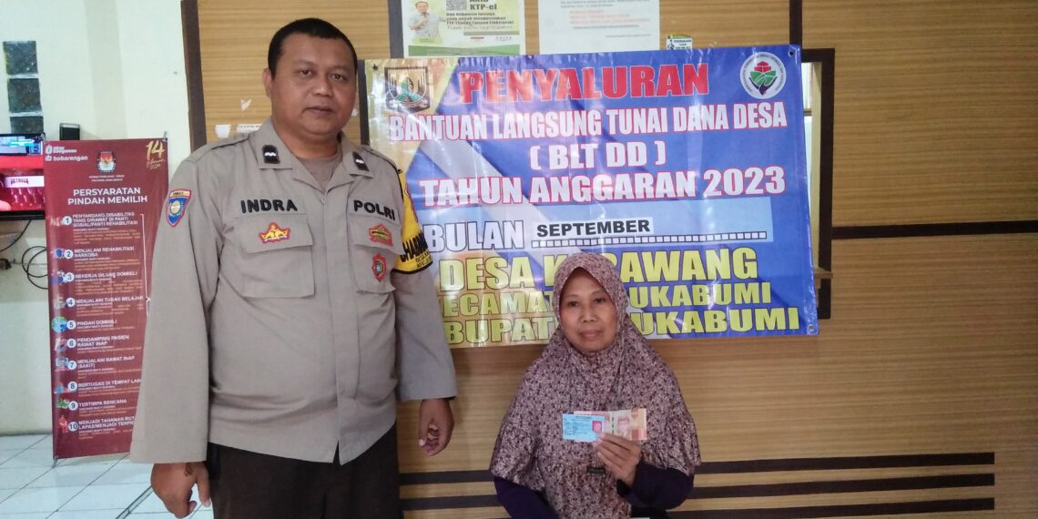 Bhabinkamtibmas  bersama Babinsa akukan pemantauan pembagian BLT DD Tahun 2023 Tahap 9  (bulan September)