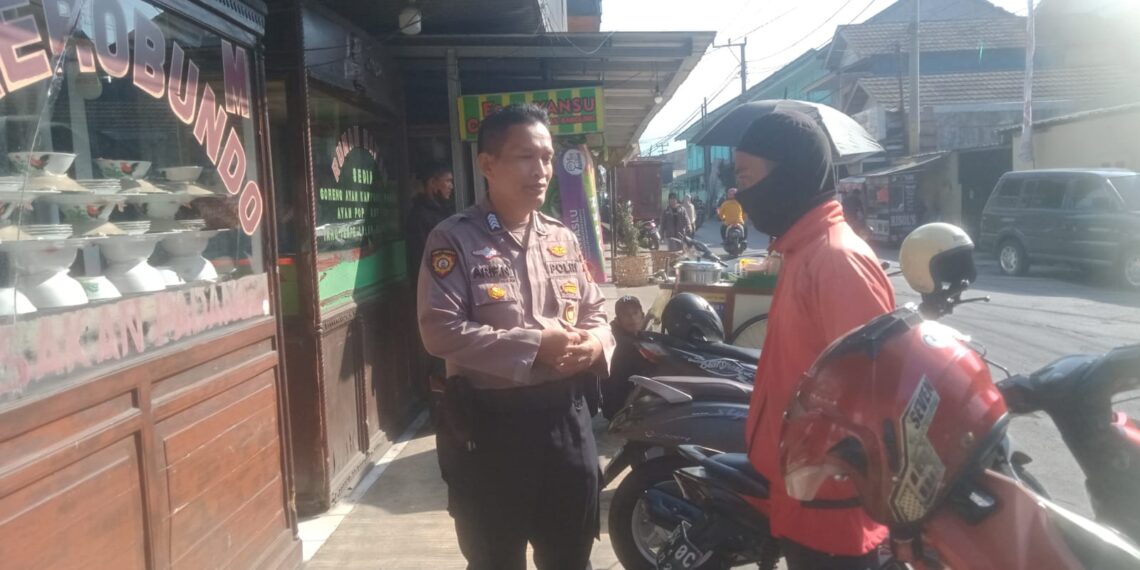 Unit Samapta Polsek Cisaat berikan Himbauan Kamtibmas