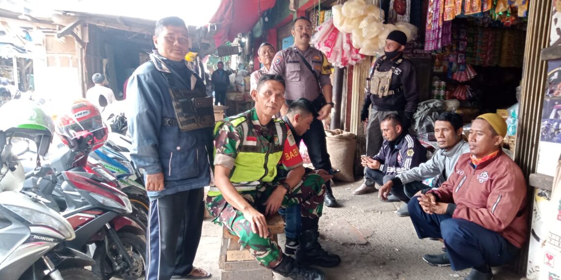 Datangi Warga Langsung, Babinkamtibmas Berikan Himbauan Gukamtibmas