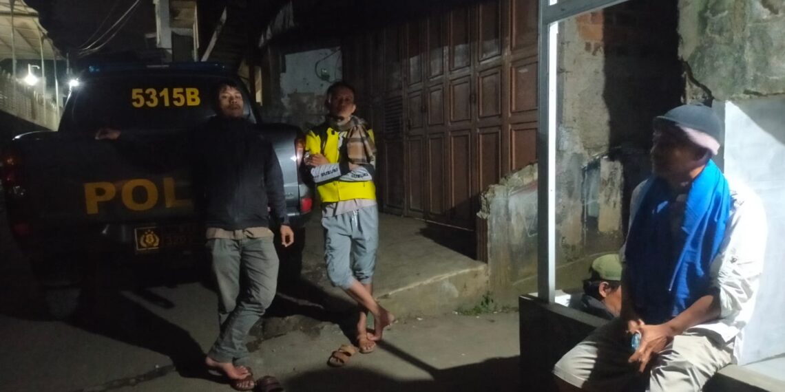 polsek kadudampit laksanakan Patroli Malam Antisipasi Gangguan Kamtibmas