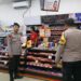 Antisipasi Kerawanan Malam Polsek Sukalarang Laksanakan Patroli Malam Kontrol Minimarket