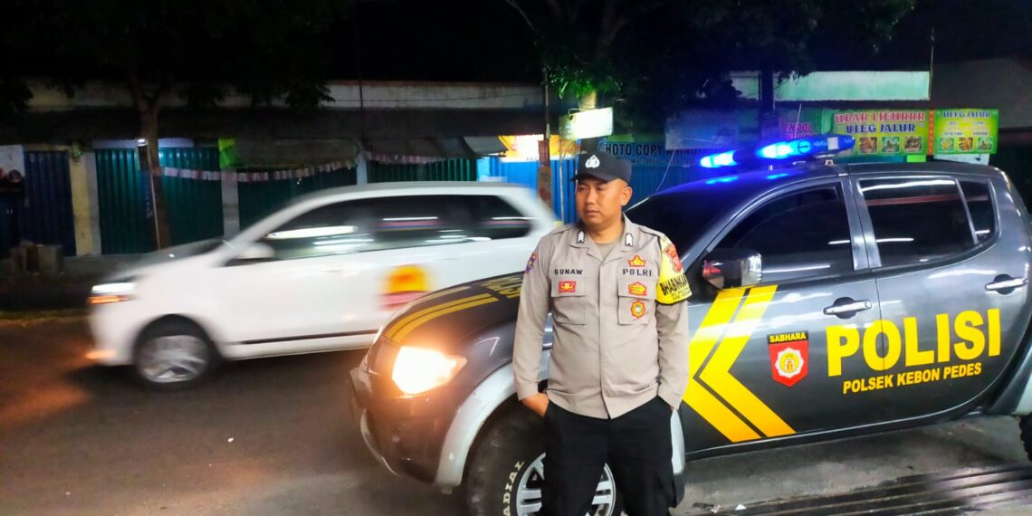 Polsek Kebon Pedes Patroli Jam Malam Rawan Gukamtibmas
