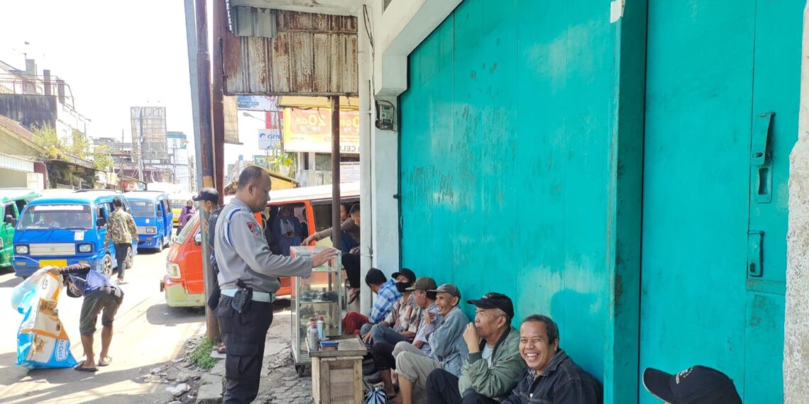 Polsek  Citamiang Sosialisasi kepada warga masyarakat tentang bahaya peredaran Narkoba.