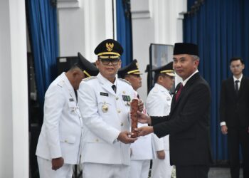 Kusmana Hartadji Resmi Dilantik Sebagai Pejabat Wali Kota Sukabumi