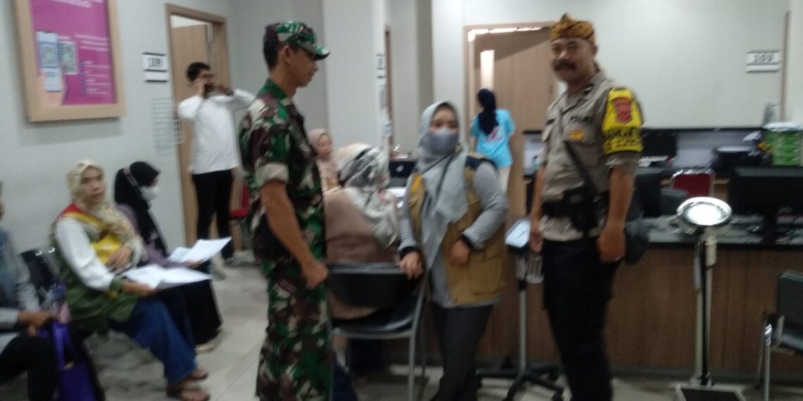 Datangi Warga Langsung, Babinkamtibmas Berikan Himbauan Gukamtibmas