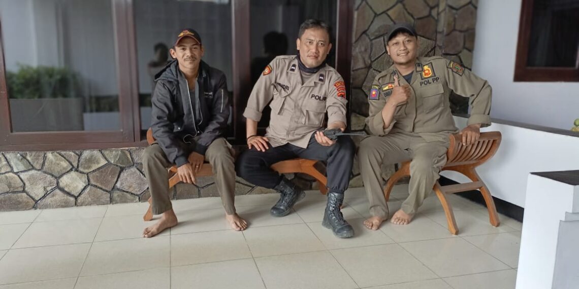 Ciptakan Rasa Aman, Anggota Samapta Polsek Warudoyong Laksanakan Patroli dialogis di Siang Hari