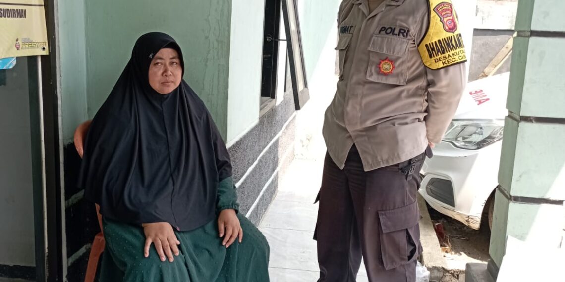 Bhabinkamtibmas Polsek Cisaat jaga Komunikasi dan jalin Silaturahmi dengan Warga