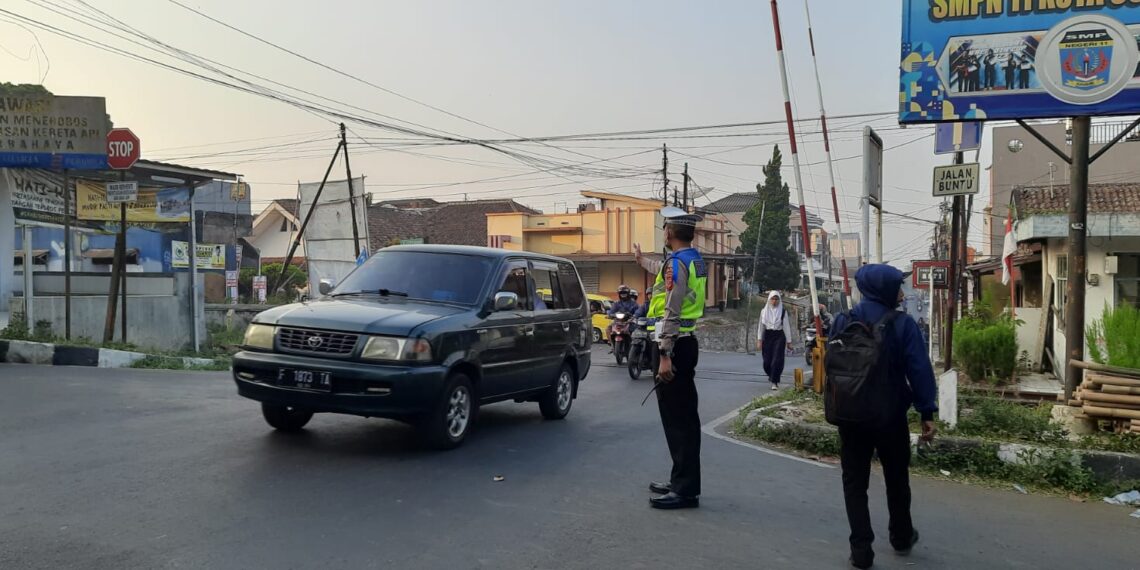 Gatur Lalu lintas pagi, Bentuk Pelayanan kepada Masyarakat guna terciptanya Kamseltibcar Lantas