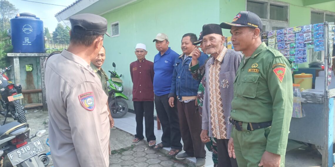 Sinergitas TNI-POLRI Bhabinkamtibmas dan Babinsa Sambangi Warga Binaan.