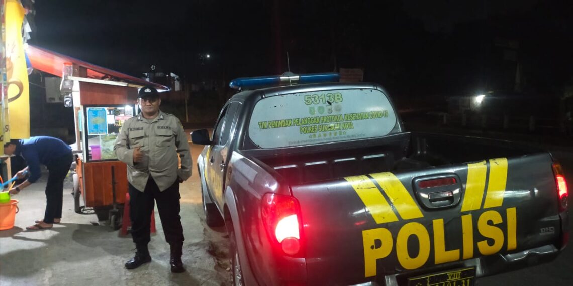 Polsek Kebon Pedes Patroli Dialogis Kamtibmas Pada Jam Malam Rawan Gukamtibmas