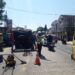 Panit Lantas Polsek Sukaraja melakukan pengaturan Lalin di sepanjang Jl. Raya Sukaraja  Kec. Sukaraja