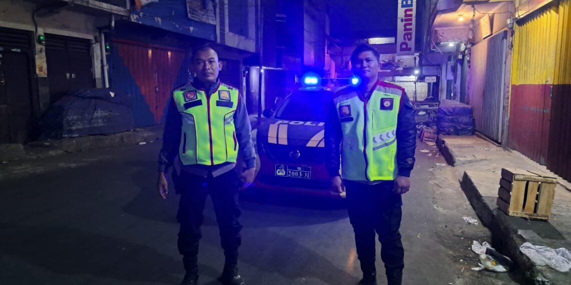 Polsek Cikole Laksanakan Patroli Jam Malam