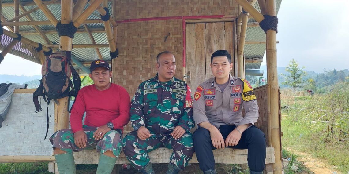 Bhabinkamtibmas Bareng Babinsa Melaksanakan Sambang / Silaturahmi Kamtibmas Kepada warga binaan