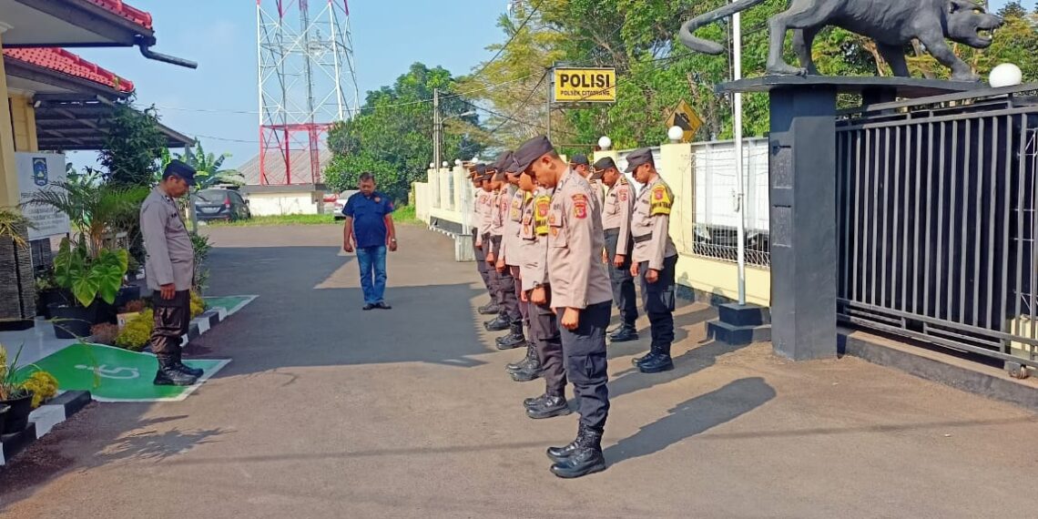 Polsek Citamiang Gelar Apel Pagi Sebagai Bentuk Kedisiplinan.