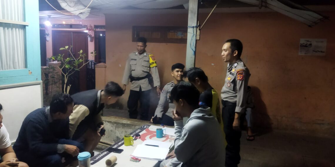 Polsek  Citamiang Sosialisasi kepada warga masyarakat tentang bahaya peredaran Narkoba.