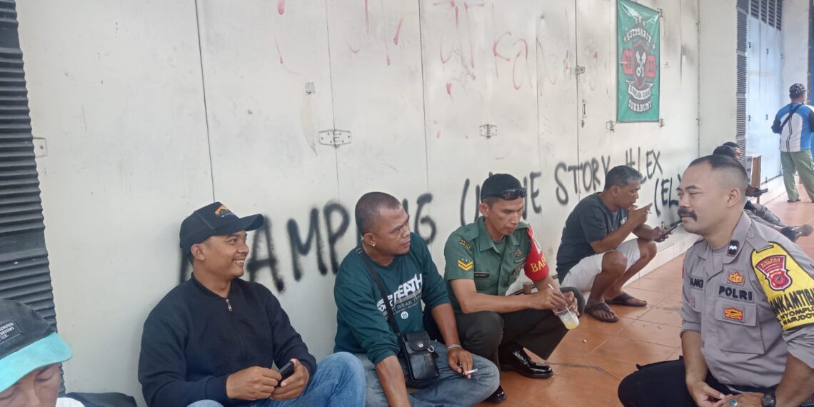 Datangi Warga Langsung, Babinkamtibmas Berikan Himbauan Gukamtibmas