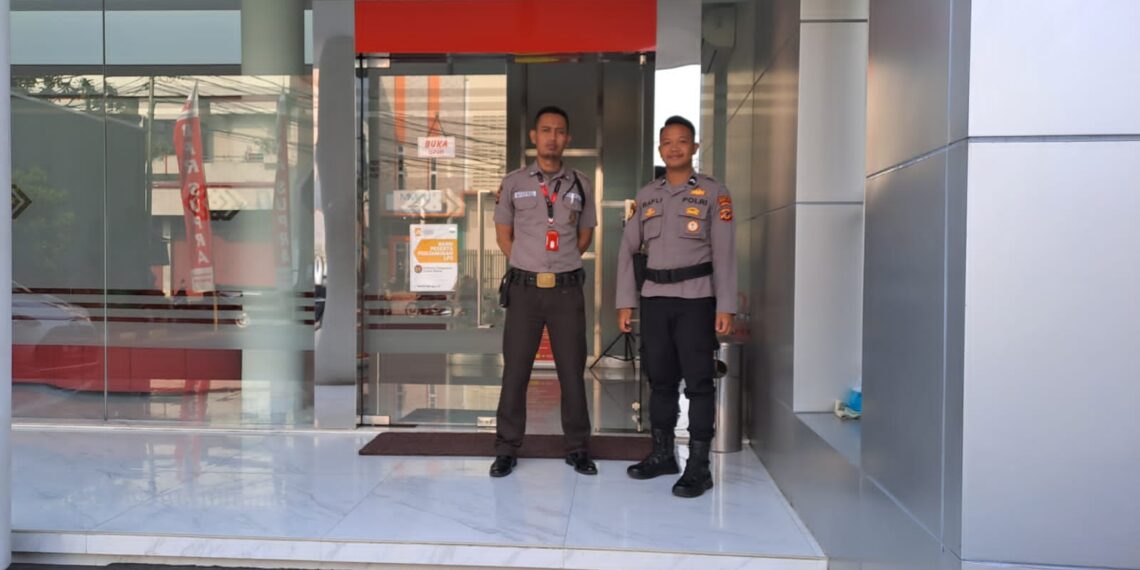 Polsek Citamiang Patroli Dialogis dan Sambangi Warga.