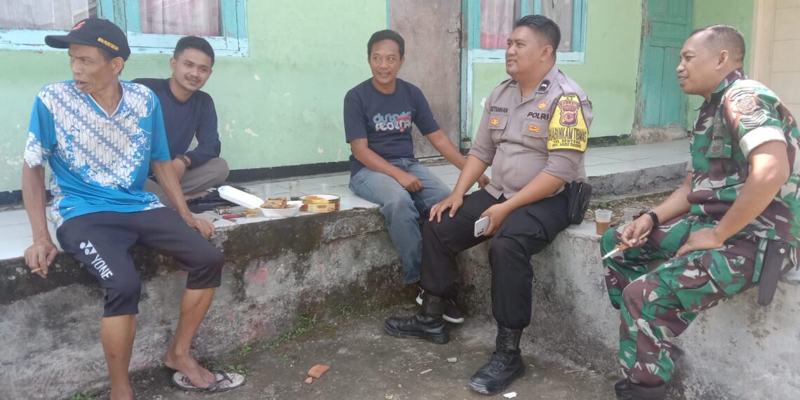 Sambangi Warga, Polisi di Kota Sukabumi Sampaikan Imbauan Kamtibmas