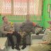 Bhabinkamtibmas bersama Babinsa    sambang dan Dialogis kepada Kepala Sekolah SD Nanggeleng.