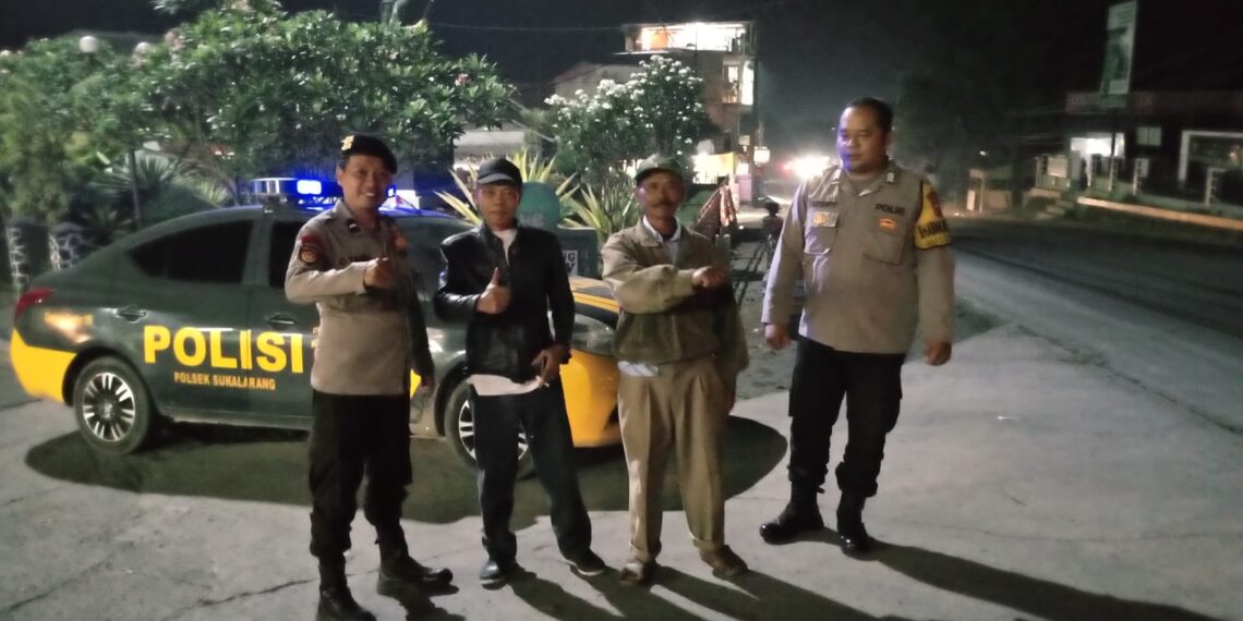 PATROLI STRONG POINT MALAM HARI WUJUDKAN SITUASI KAMTIBMAS AMAN DAN KONDUSIF