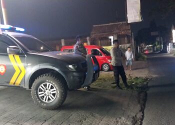Personil Polsek Kadudampit Patroli Jam Malam Rawan Gukamtibmas