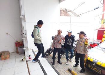 Polsek Sukabumi Laksanakan Patroli dan Gatur Siang Kurangi Kemacetan