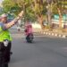 Unit Lantas Polsek Cikole Laksanakan Pengaturan Di Pagi Hari