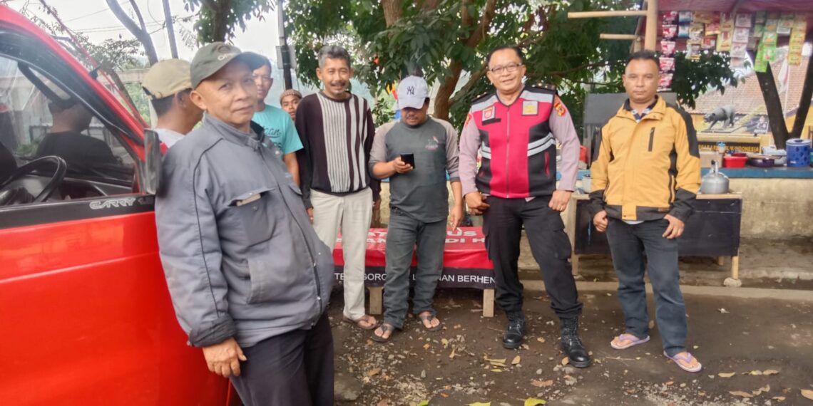 Laksanakan Patroli Siang Hari Polsek Kadudampit Jaga Situasi Kamtibmas